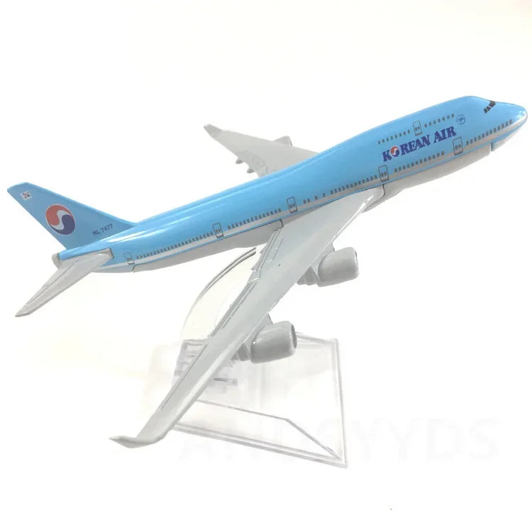 Airplane Scale 1/400 747 Series Toys plane Air Force One B747 Alloy Metal Toys and Hobbies Diecast W Wheels Souvenir Plane