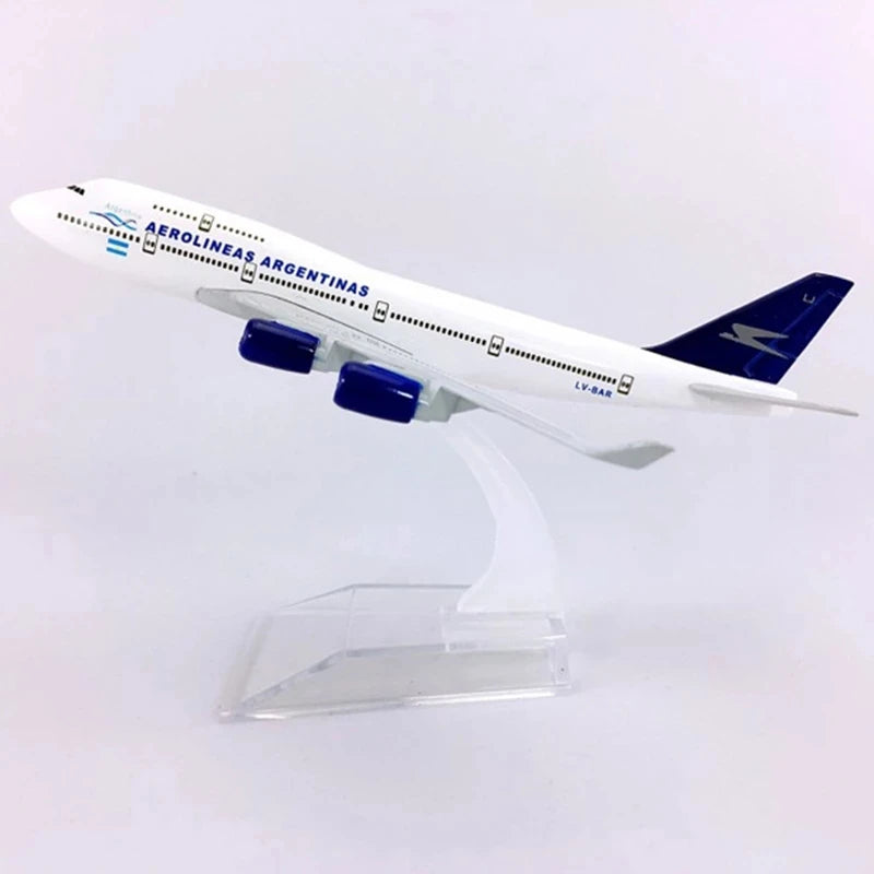 1:400 Aerolíneas Argentinas B747-400 Metal Airplane Model Plane Toy Diecast Alloy Metal Table Decoration And Accessories Aircraf