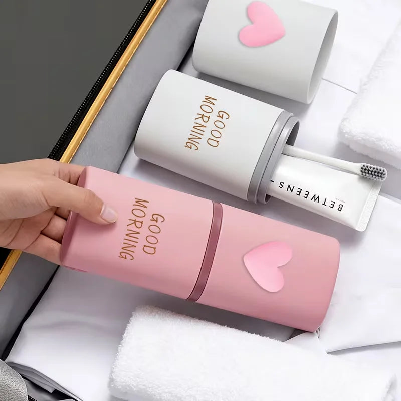 A simple travel toothbrush case, with a compact design that can easily hold the toothbrush and toothpaste
