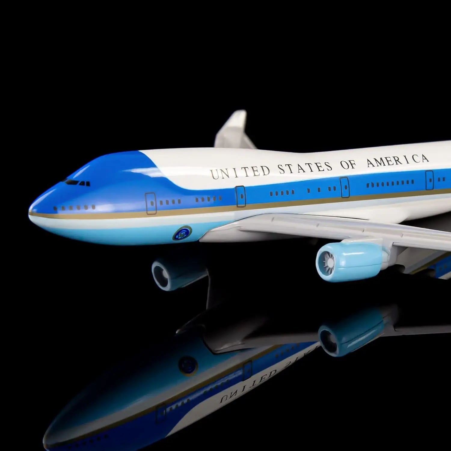 1/400 Scale 16cm Air Force One B747 Metal Diecast Toy Airplane Model Kit with Stand for Collections and Displays or Boys Gift