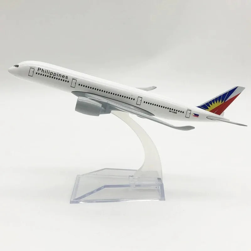 16CM Scale Plane A350 Aircraft Model Alloy Metal Diecast Airplane Toy Children Kids Gift A350 Series Miniature for Collection
