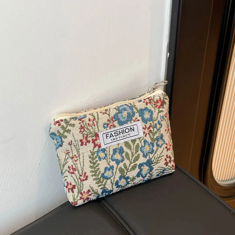 Cosmetic Bag Cute Black and White Elegant Jacquard Canvas Artistic Retro Elegant Flower Convenient Clutch