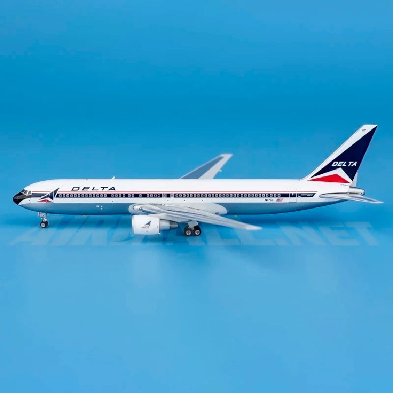 Phoenix 1:400 Scale PH04569 Delta Air Lines 767-300 N117DL Diecasts Collectible Aircraft Model Metal Miniatures Toys For Boys