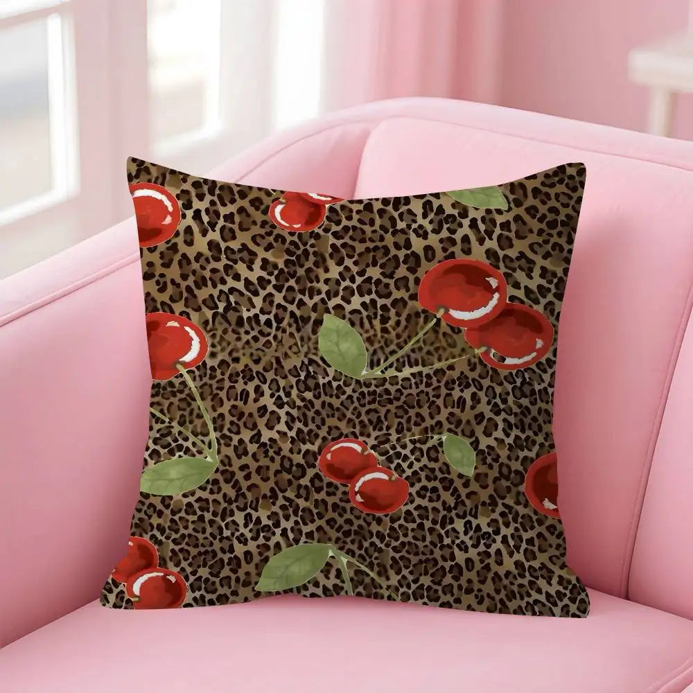 Retro leopard and cheetah theme Double-sided Printed pillow cover Short plush Suitable living rooms sofas throw cushion cover