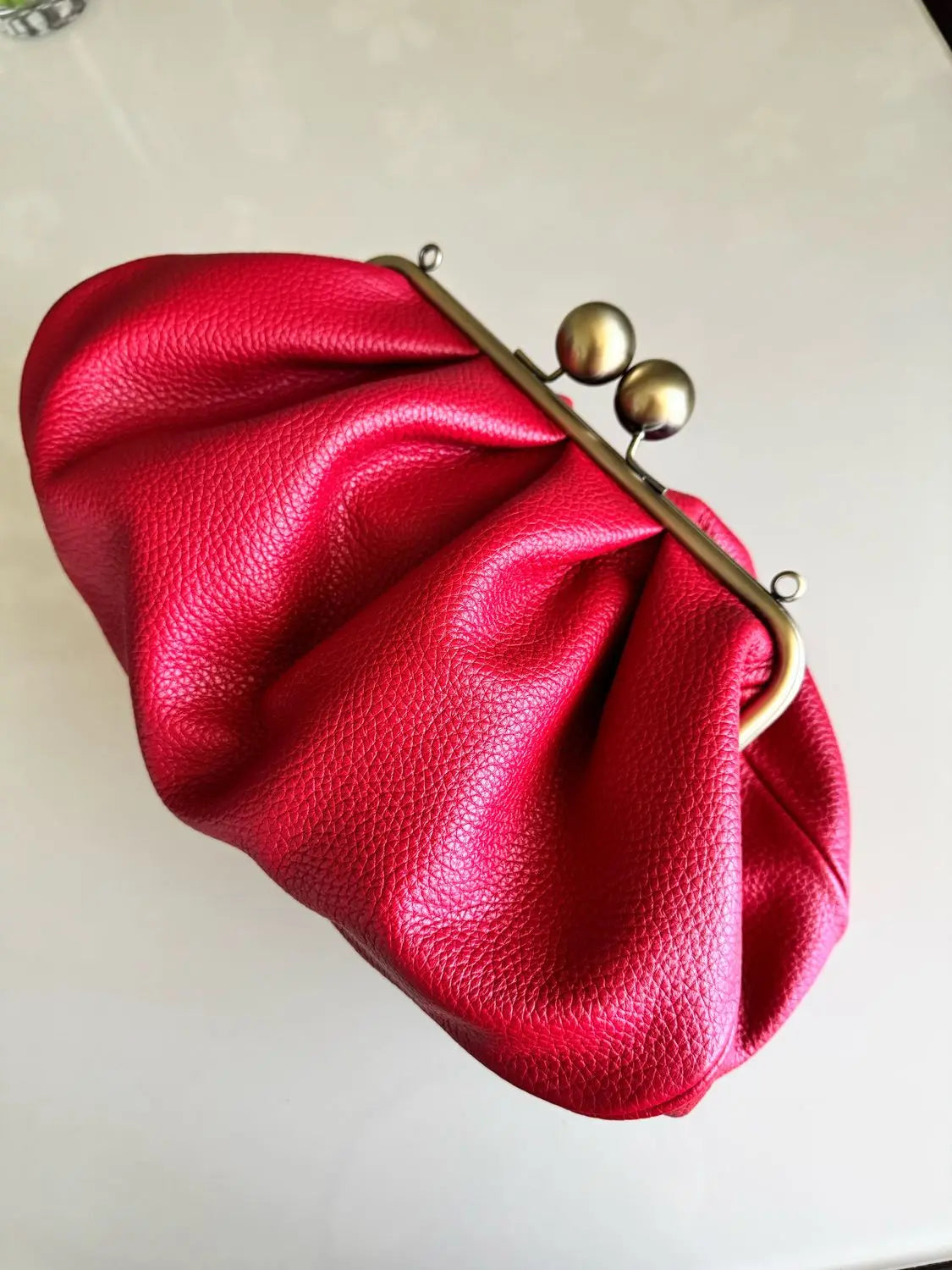 LOST IN VINTAGE Large Purse 35x20x12cm Artficial Leather Premium Plus Bag Big Ball Kiss Lock Clutch Purse Clutch Deep Folds Bags