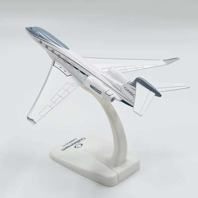 G650ER 1/200 Scale Private Business Jet Model Gulfstream Collectible Display Piece Gift Set for Model Enthusiasts