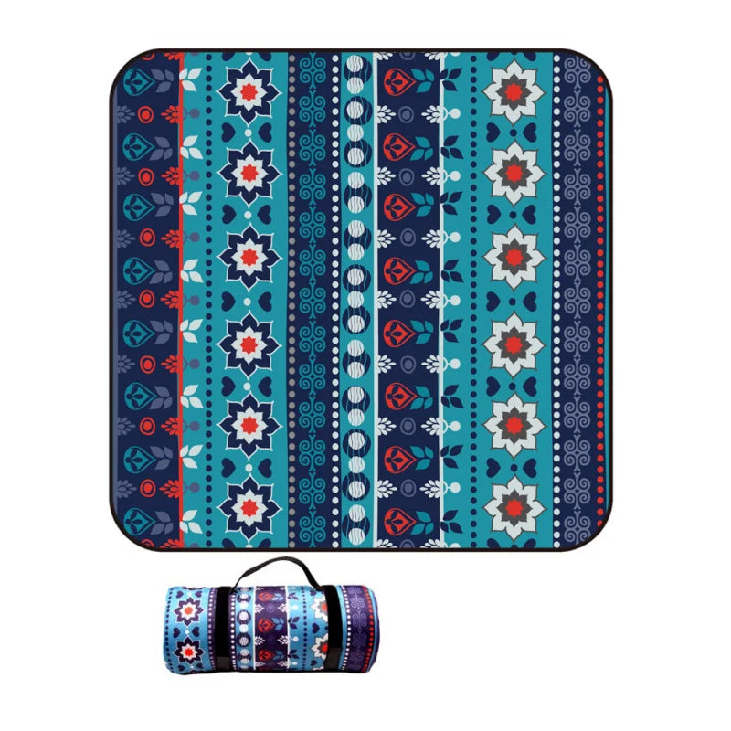 Outdoor Picnic Blanket Waterproof Extra Large Camping Mat Thickness 4mm 3-Layers Beach Blanket Rolling Up Packaging Park Blanket