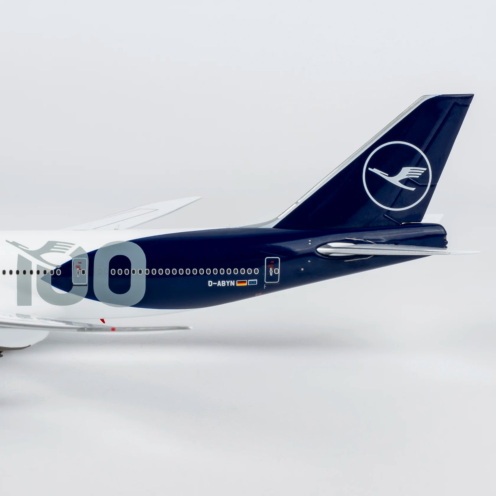 78046 Alloy Collectible Plane Gift NG Models 1:400 Lufthansa Airlines "StarAlliance" Boeing 747-8i Diecast Aircraft Model D-ABYN