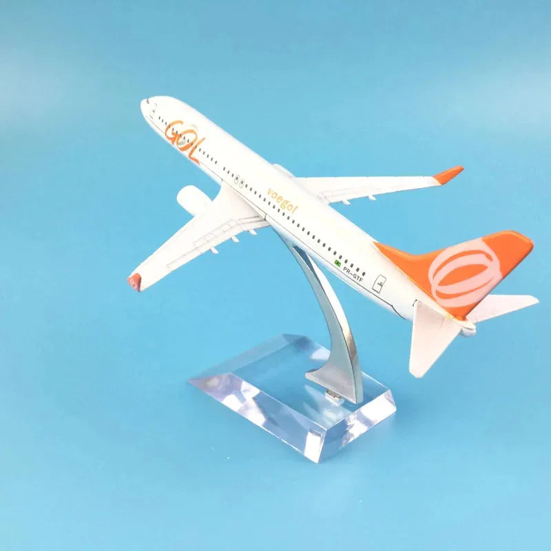 Brazil Air Airlines Boeing 737-800 Airways Airplane Model Plane Aircraft Diecast Metal 1/400 Scale Planes