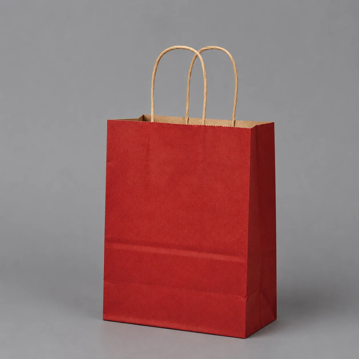 Wholesale kraft paper bags with Handle Custom Logo Cosmetic Clothing Packaging Bags Grocery Shopping Bags Gift Bags