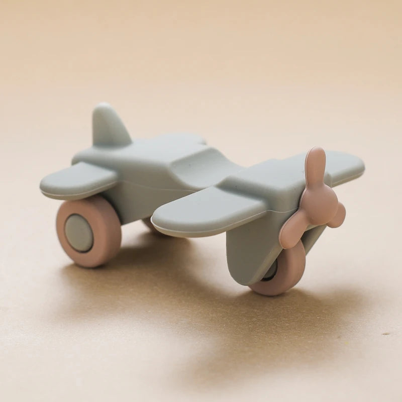 1PCS Silicone Car Building Block Toy Boys And Girls 0-12 Months Teething Toys Baby Hands Montessori Toys Children Christmas Gift
