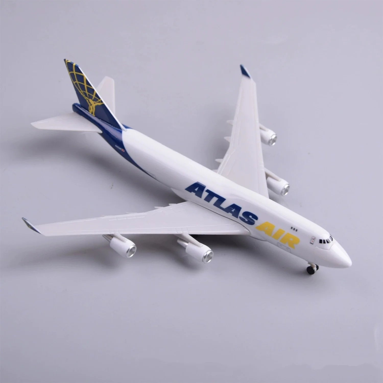 ATLAS AIR Cargo B747 Hatches Can Be Opened 20cm Scale Aircraft Model ABS Toys For Children Miniature Airplane Displays Gift