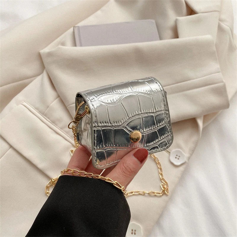 2025 Stylish Women's Mini PU Crocodile-Embossed Bag Decorative Coin Purse with Adjustable Metal Chain Strap Crossbody/Shoulder
