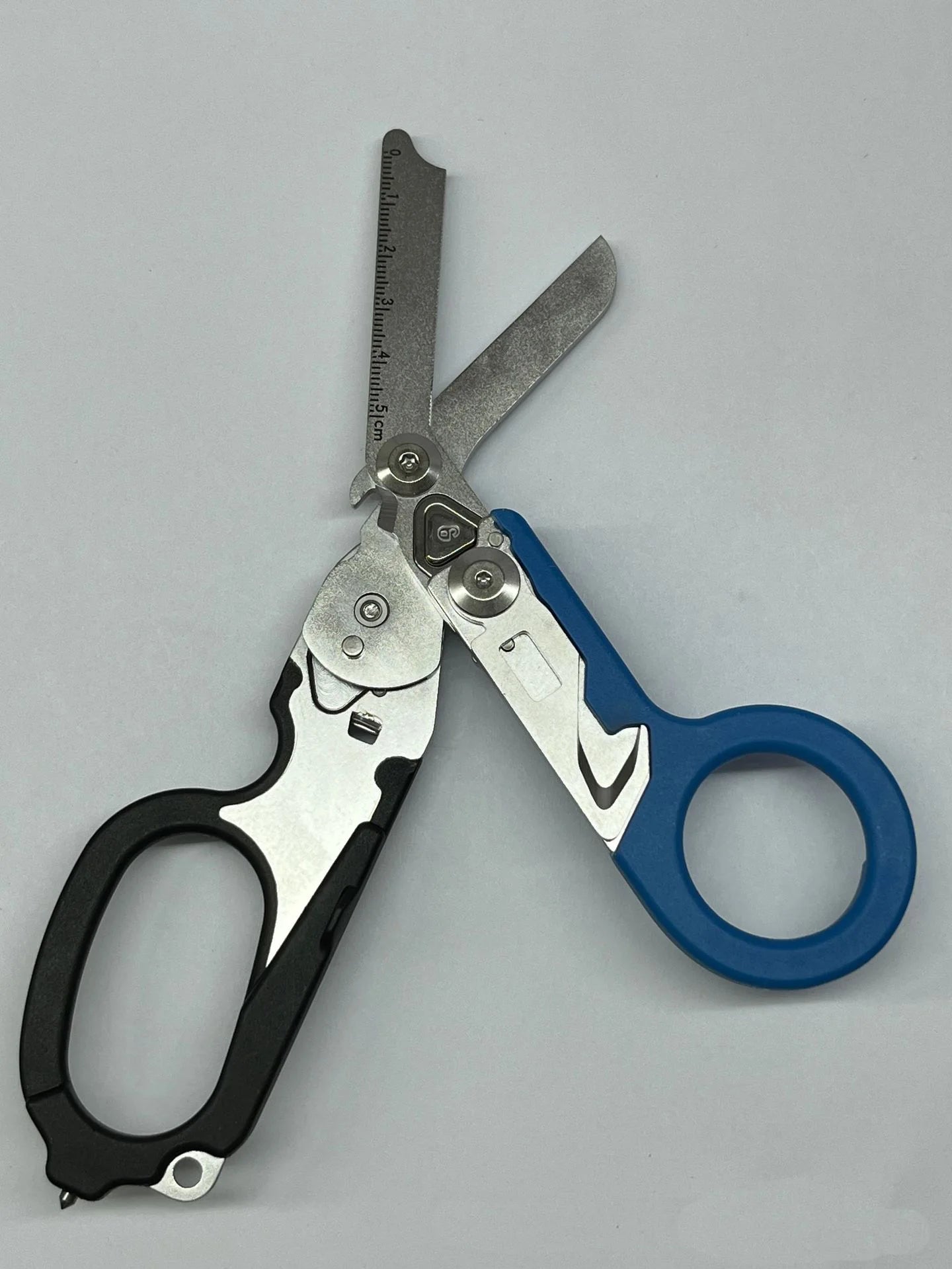 6-in-1 Tactical Emergency Shears Foldable First Aid Scissor Outdoor Survival EDC Rescue Tools Leatherman Raptors For Hiking Camp