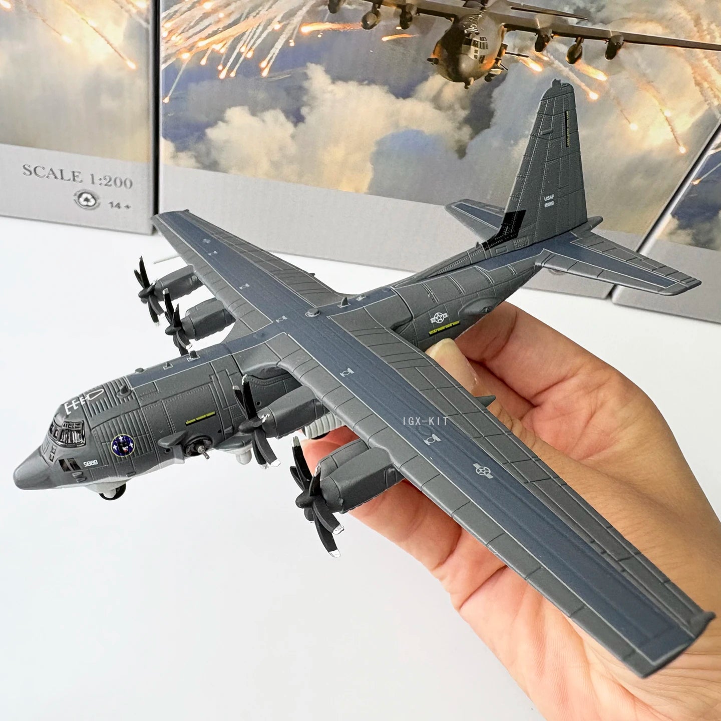 1/200 Scale AC130 Air Gunship Heavy Ground Attack Aircraft Diecast Metal Airplane Plane Model Collection Gift