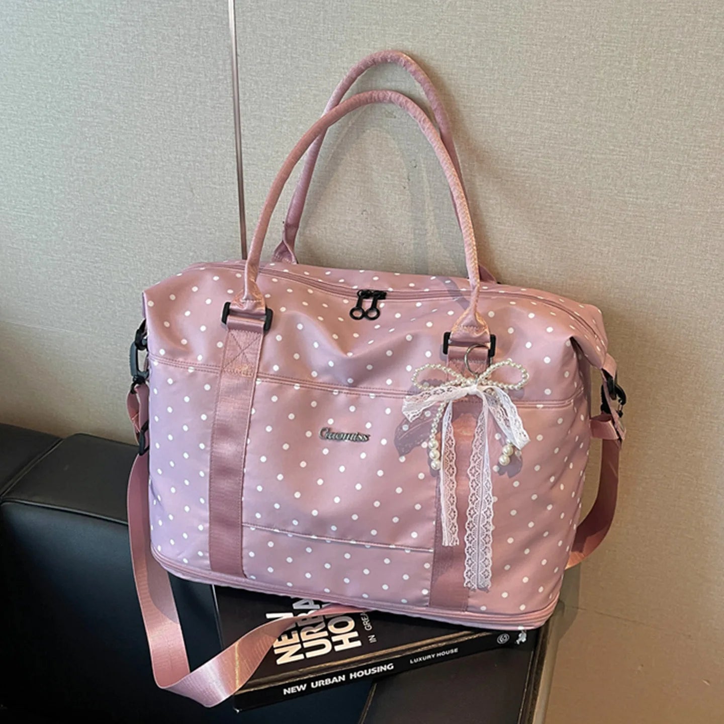 Korean Polka Dot Lazy Style Large Capacity Women's Luggage Bag Travel Handheld Short Trip Business Commuting Bag Lightweight ...
