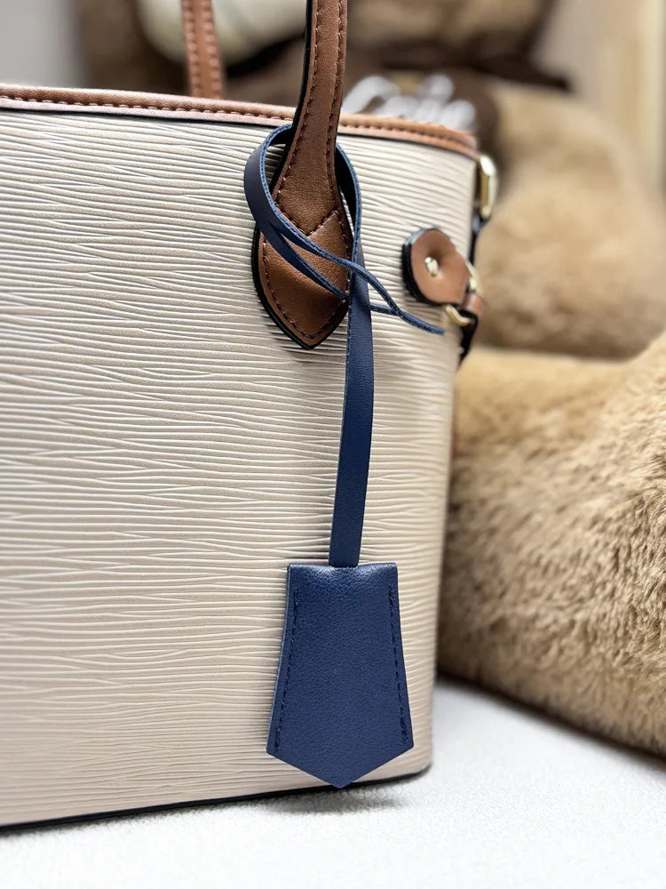Free Customizable letter new PU leather bag accessories multi-color personalized luggage tag pendant in stock boys and girls