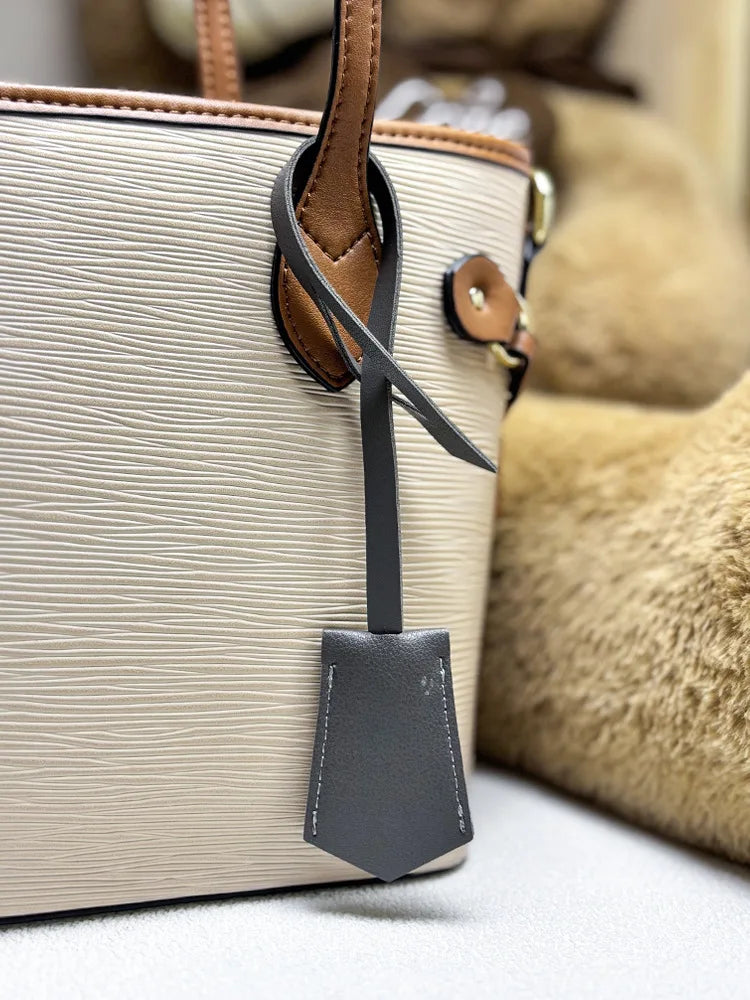 Free Customizable letter new PU leather bag accessories multi-color personalized luggage tag pendant in stock boys and girls