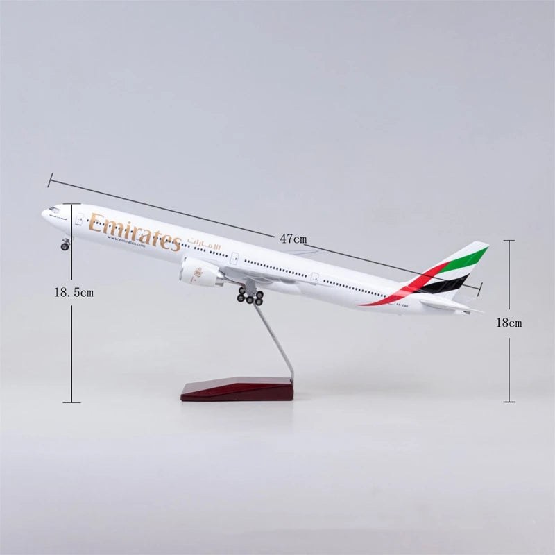 Plane Toy Model 47CM Scale Diecast Model B777 Emirates Airways 777 Resin Airplane With Light Toys Airline Collection Aviation