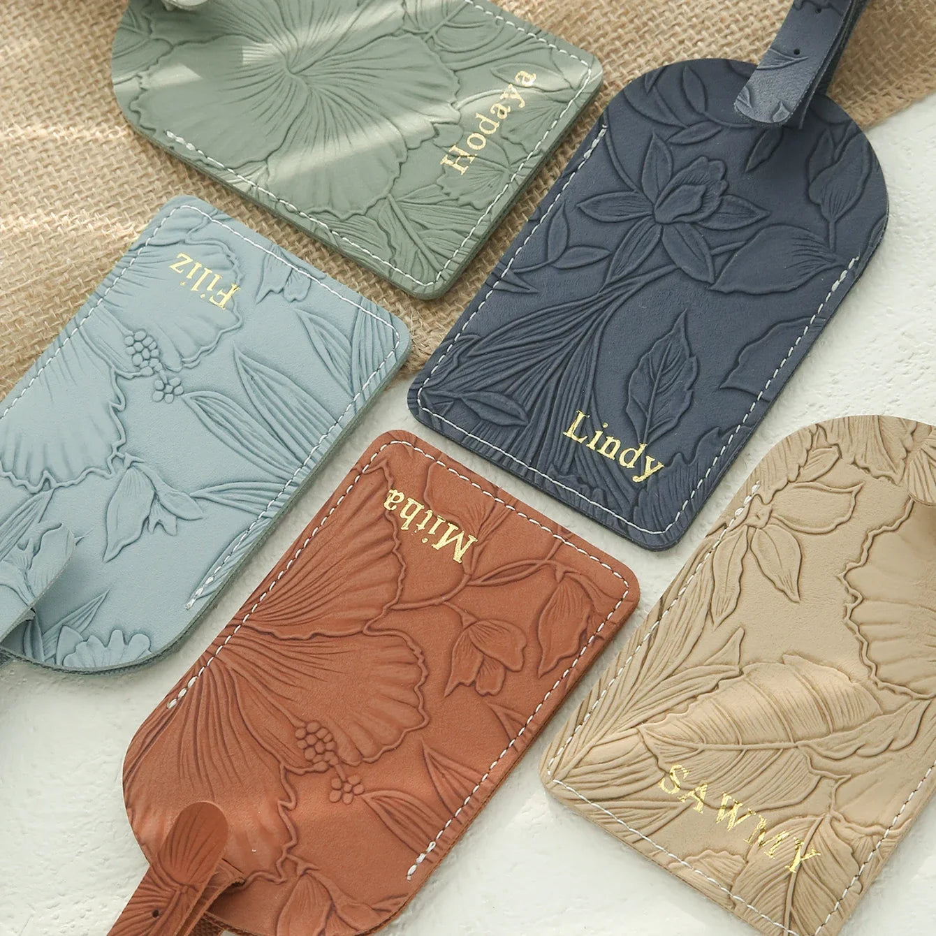1PC Custom Name Luggage Tag for Suitcases with Carving Flower Patterns Personalized Vegan Leather Tag With Privacy Name Card