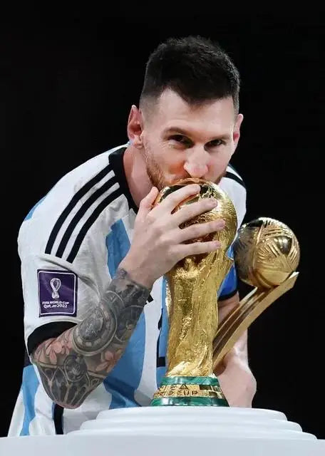 Lionel Messi Soccer Legend Canvas Wall Art Poster  Perfect Home Decor Gift for Football Fans and Clubs HighQuality Prints for Li