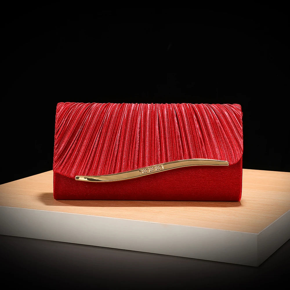 New elegant dinner bag Retro Stylish Small storage bag Romantic allinone evening bag Classic metal embellished pleated hand bag