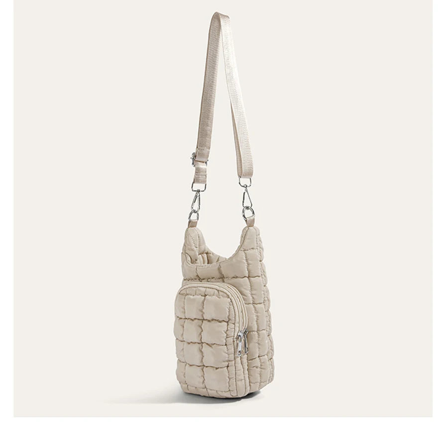 New Quilted Plaid Padded Water Bottle Crossbody Bag, Large Capacity Fashion Shoulder Bag, Trendy Ruffle Mini Handbag for Daily O