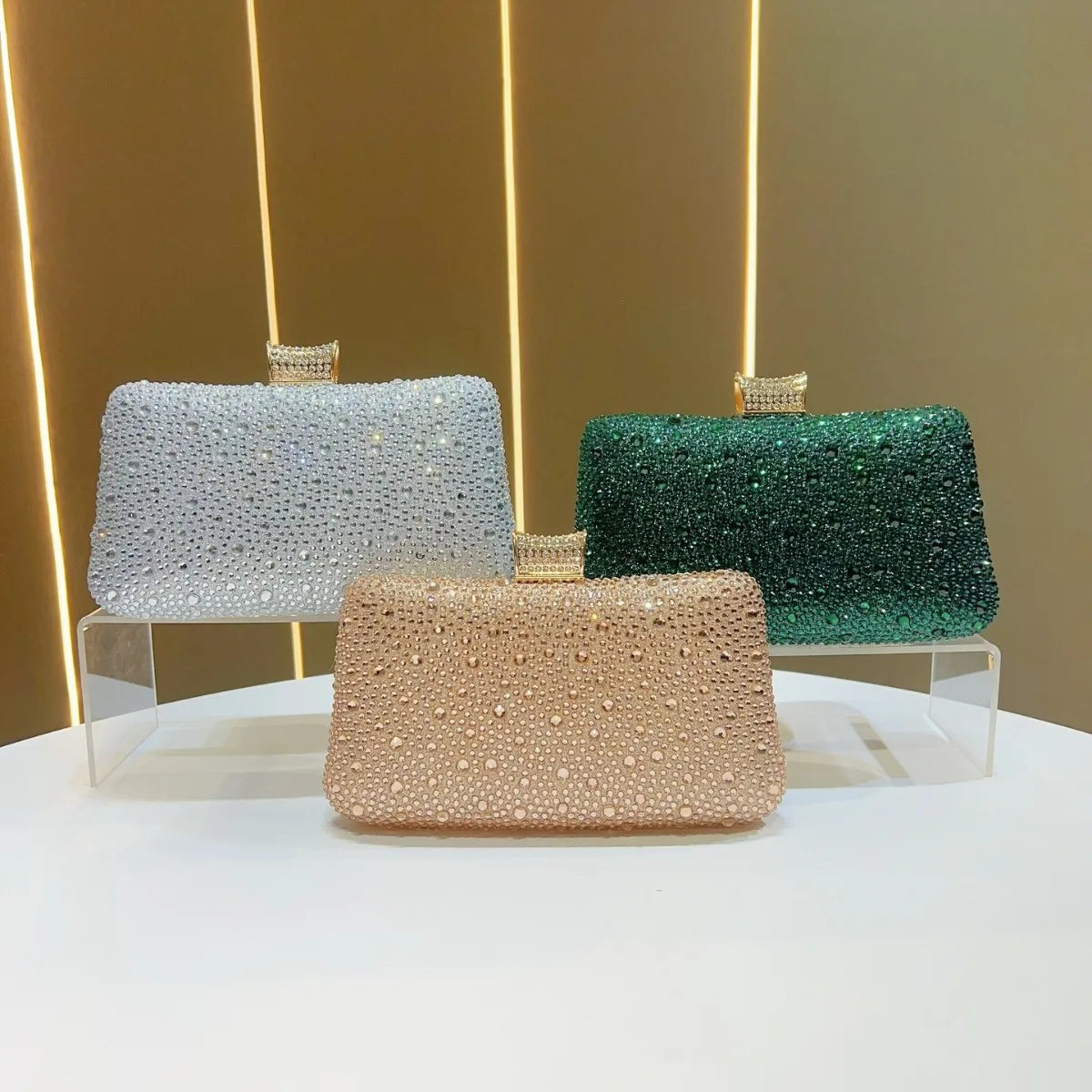 New Luxury Diamond Clutch Bag Women’s Elegant Chain Handle Evening Purse Lightweight High-End Handheld Party Wedding Handbag