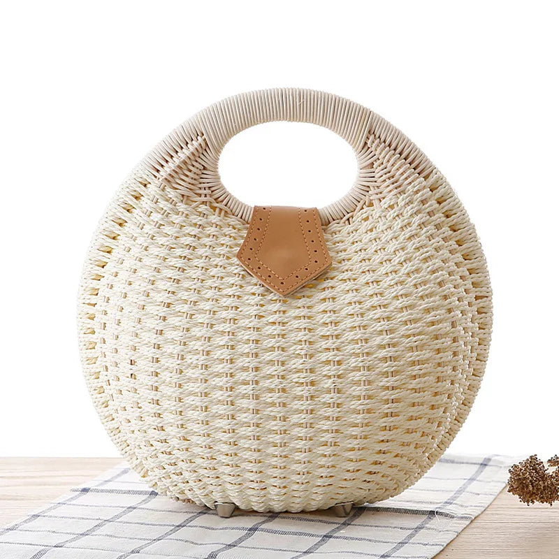 2025 Luxury Hand Woven Holiday Shell Handbags Personality Cute Rattan Bag Casual Small Round Tote Woven Female Fashion Beach Bag