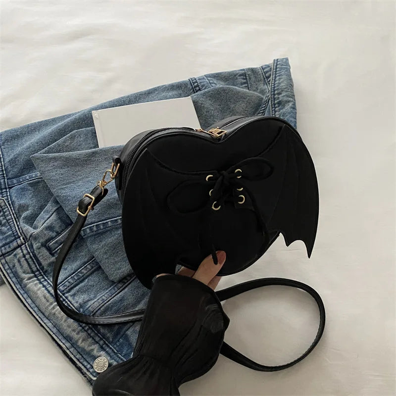 Korean-style Ins fashionable cute girl's bag 2026 new style simple small square bag personalized batwing shoulder messenger bag