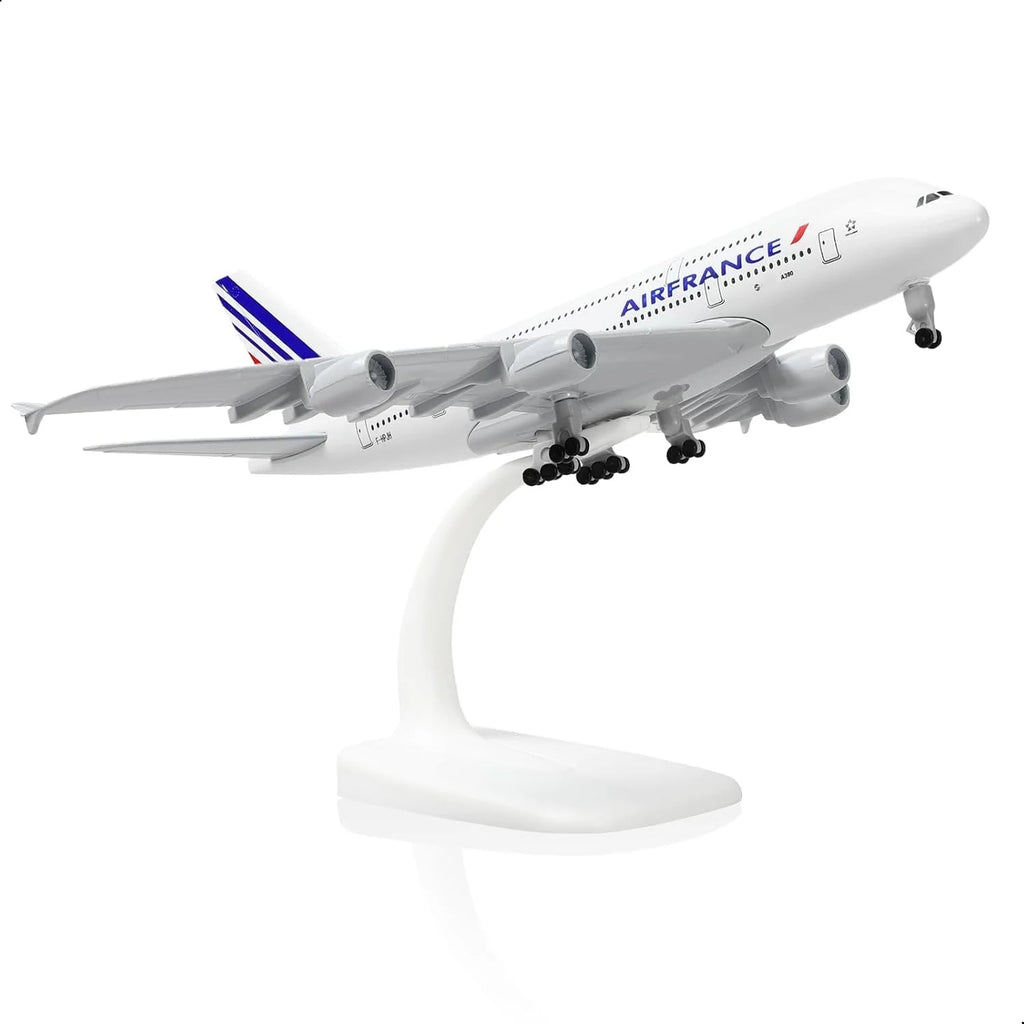 20cm A330 Beluga Xl Model Airplanes A380 A350 Md11 Toy Planes Replica Alloy Material W Wheels Landing Gears Children Toys Gift