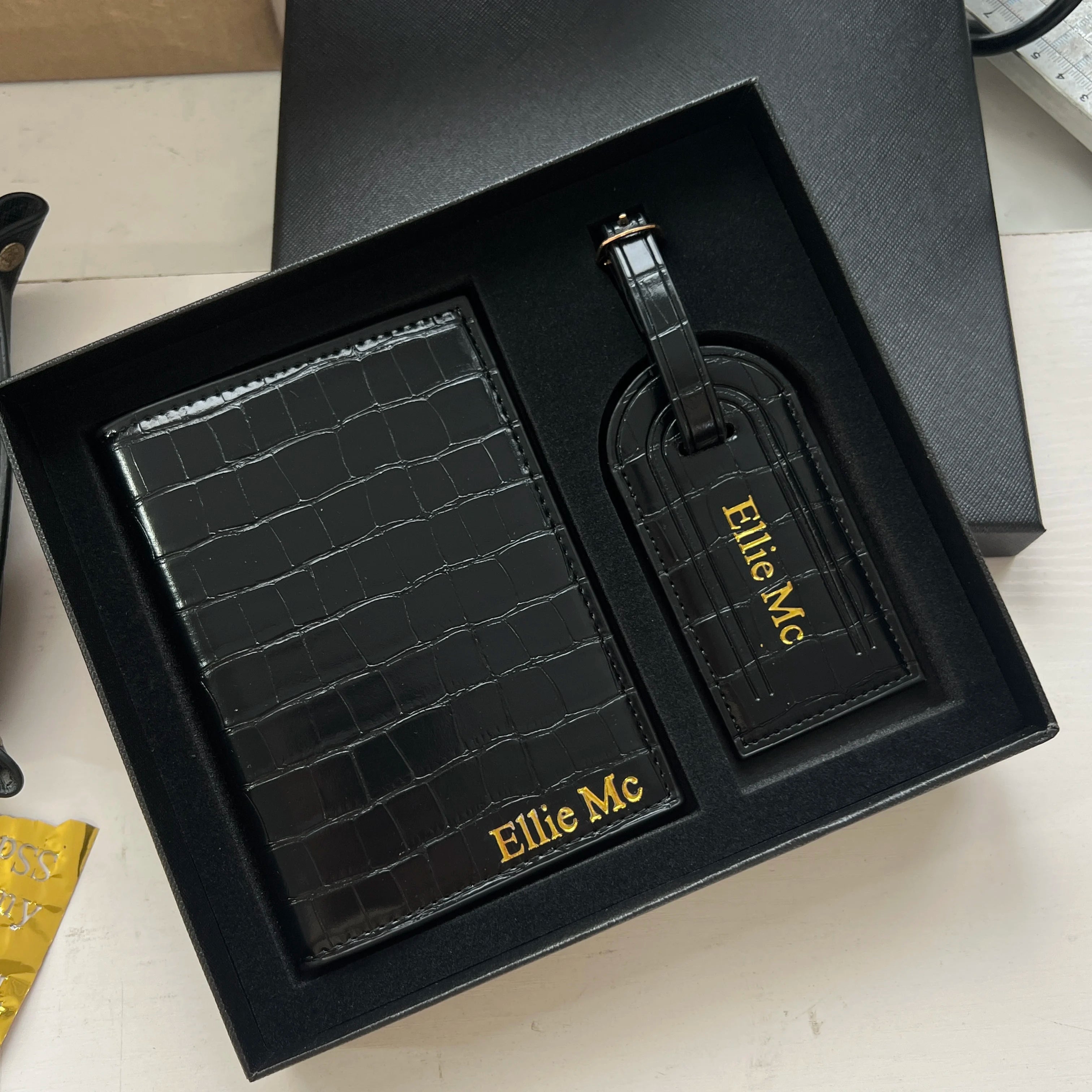 Free Custom Name Initial Gift Box Set Passport Holder Crocodile Leather Luggage Tag Passport Cover Travel Accessories