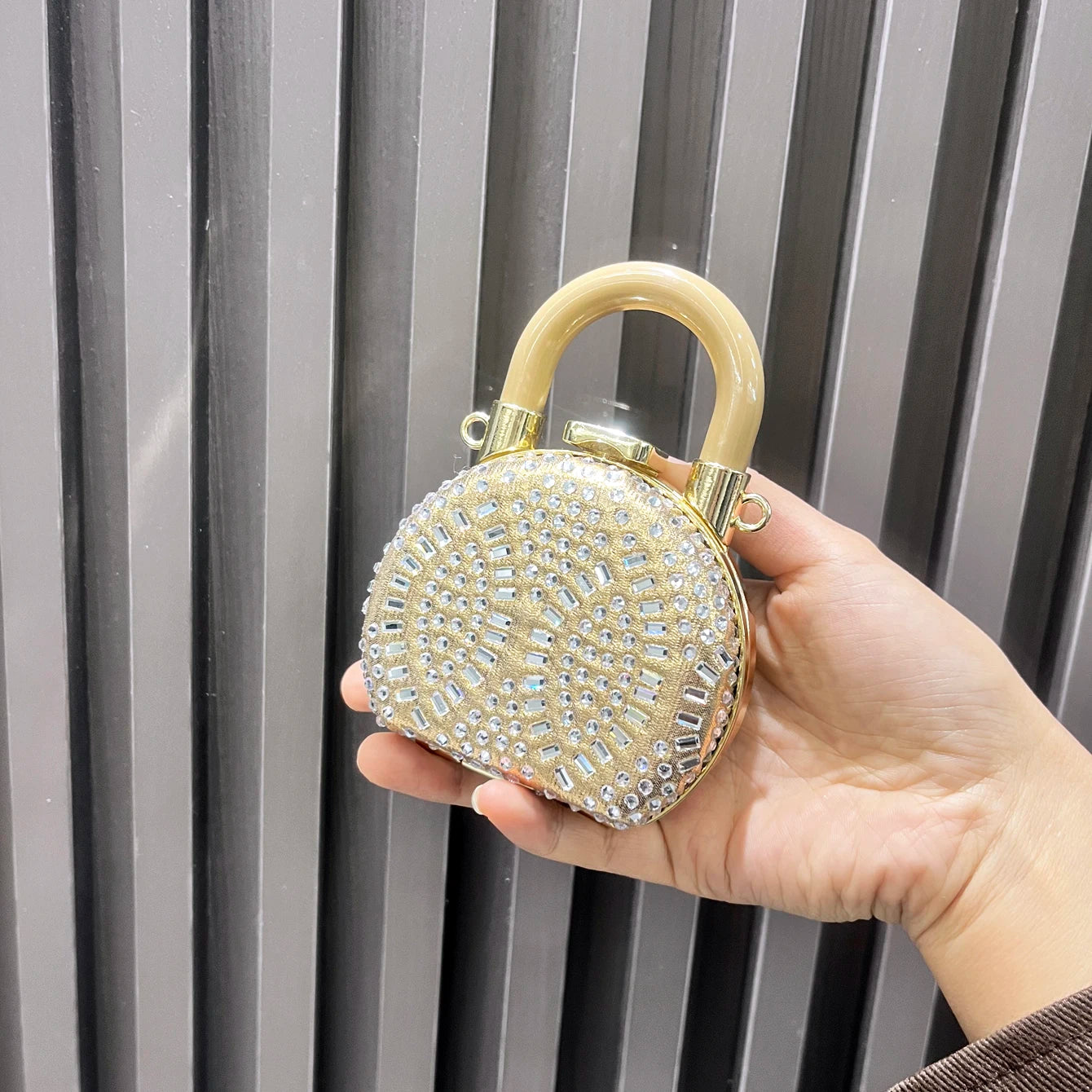 Luxury Designer mini small shoulder bags Evening bag Purses and handbag funny shape Clutch purse Party Sparkling rhinestone
