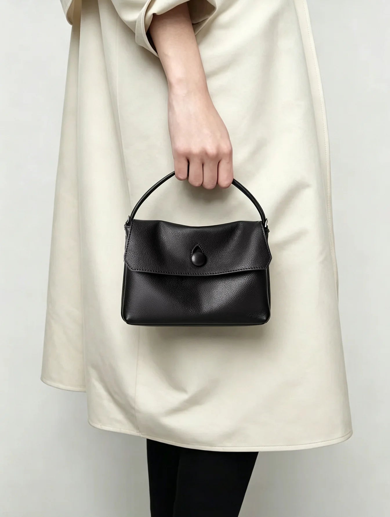 Genuine Leather Button Bag Small Cowhide Handbag Shoulder Bag for Mobile Phone