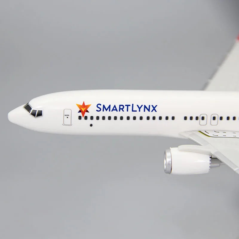 New 1:200 Scale Latvia B737 MAX8 SMARTLYNX Airlines ABS Plastic Airplane Aircraft Plane Model Toy Display Collection Gifts