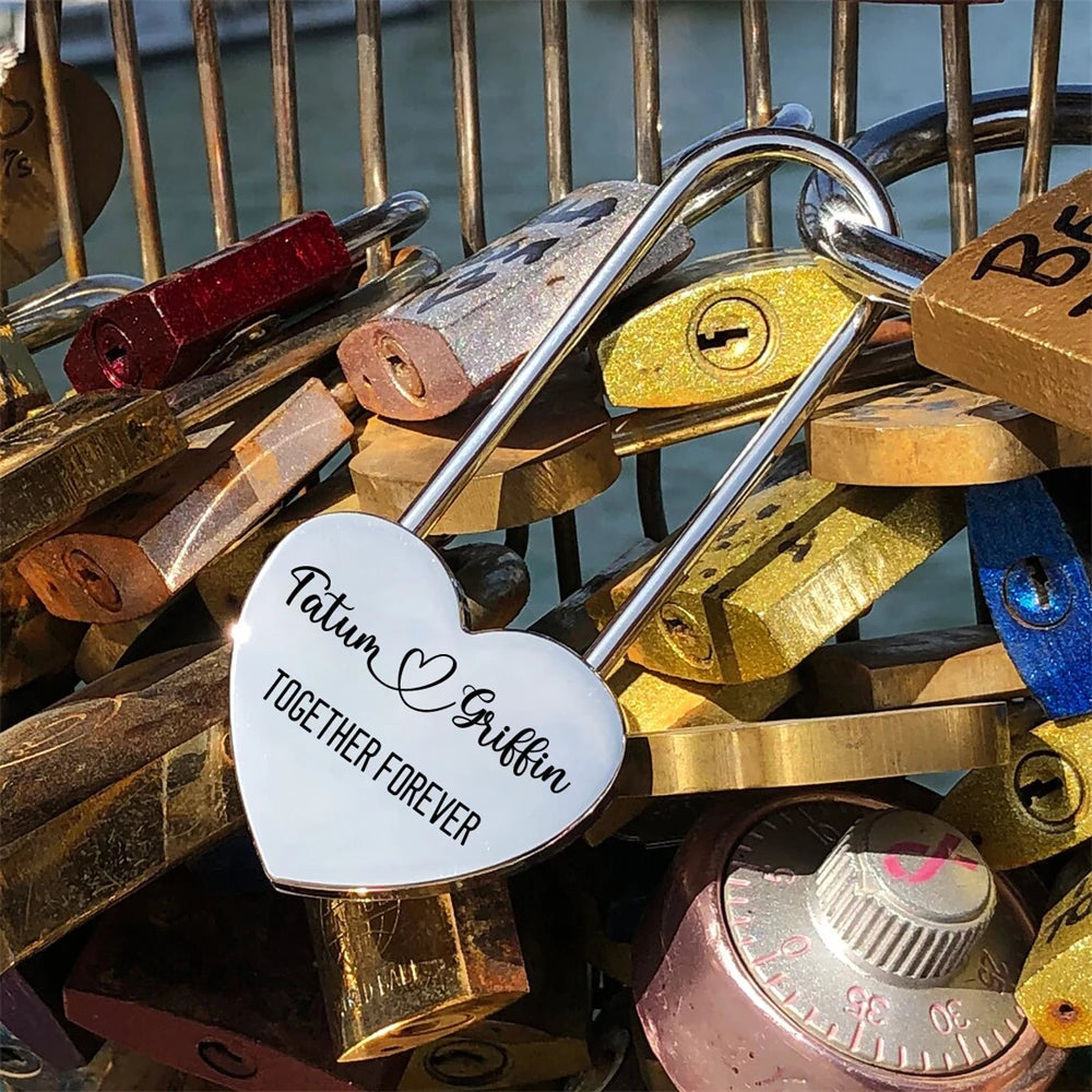 Custom Heart-Shaped Padlocks Personalized Lock With Key Love Souvenir Commemorative Gift Home Decoration Custom Name Text Lock