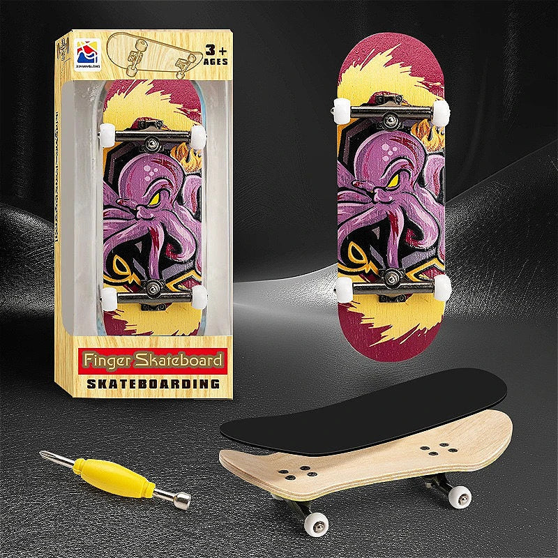 Wholesale Professional Bearing Mini Stress-Relieving Fingerboard Toy Made of Five-Layer Maple Wood