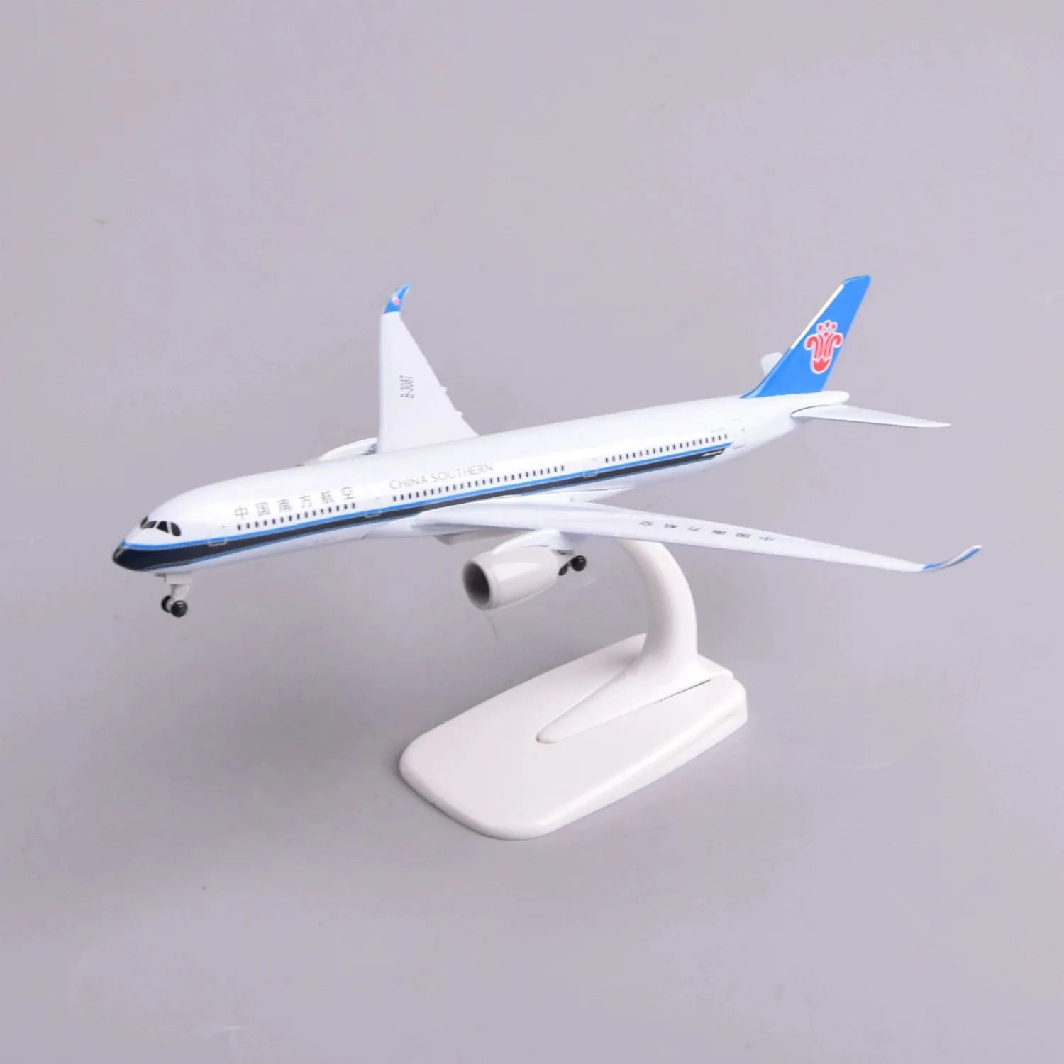 New 20cm China Southern A350 Diecast Metal Airplane Model Static Simulated For Adult Aviation Enthusiasts Gifts Or Decorations