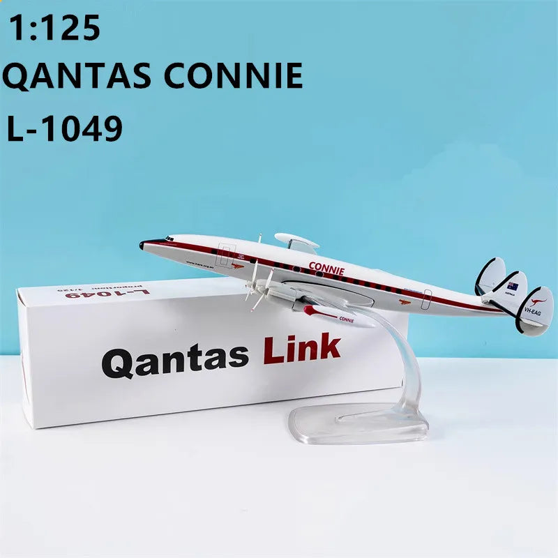 1:125 Scale QANTAS CONNIE L-1049 Airlines ABS Plastic Airplane Model Aircraft Plane Model Toy With Base Collection Display