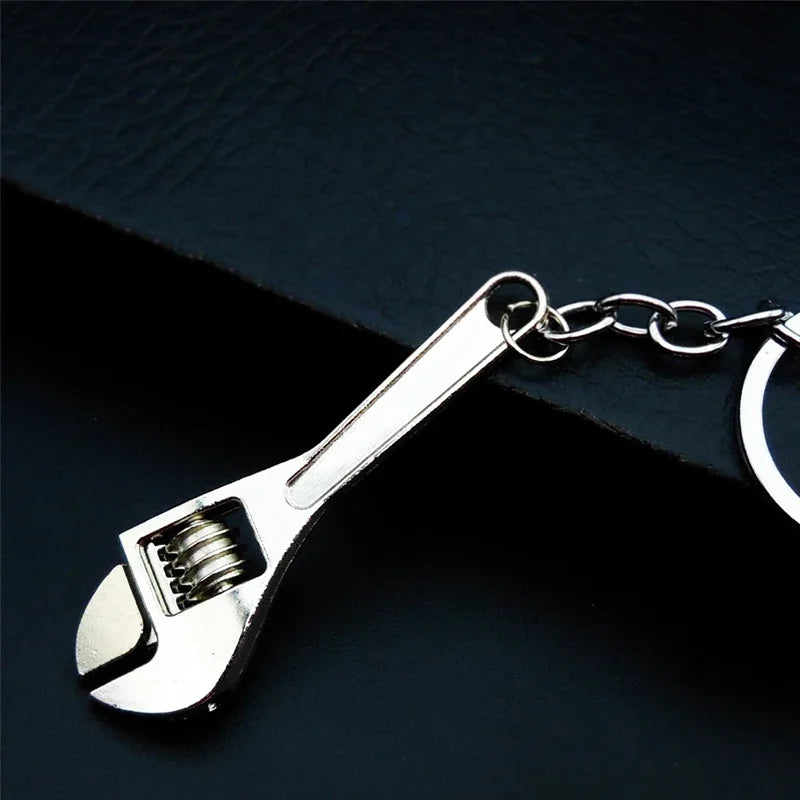 1PC Multifunction Mini Wrench Mini Open-end Wrench Portable Hand Tool Jaw Spanner Key Chain Shifting Spanner Tool