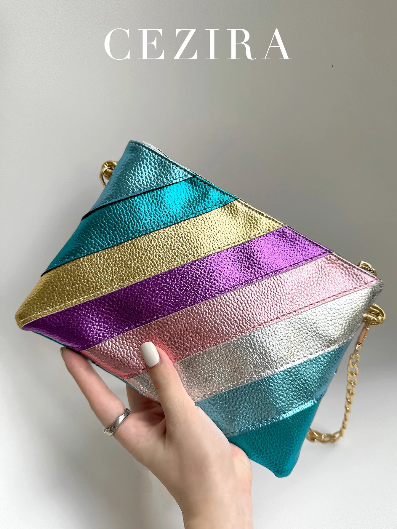Luxury Funky Metallic Color Stripes PU Leather Handbag Women's Square Clutch Metal Chain Cross body Purse Fashion Y2K Party Prom