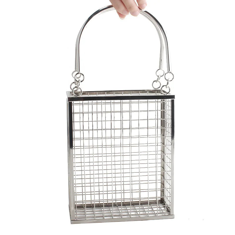 Spring And Summer Metal Hollow Shoulder Bag Fashion Iron Mesh Women's Banquet Evening Gift Bag Light Luxury Style Evening Clutch