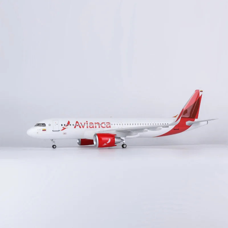 New 1:150 Scale Airplane Diecast Resin Aircraft Avianca Boeing B787/A320 Neo Airline Plane Model Collection Display Gifts