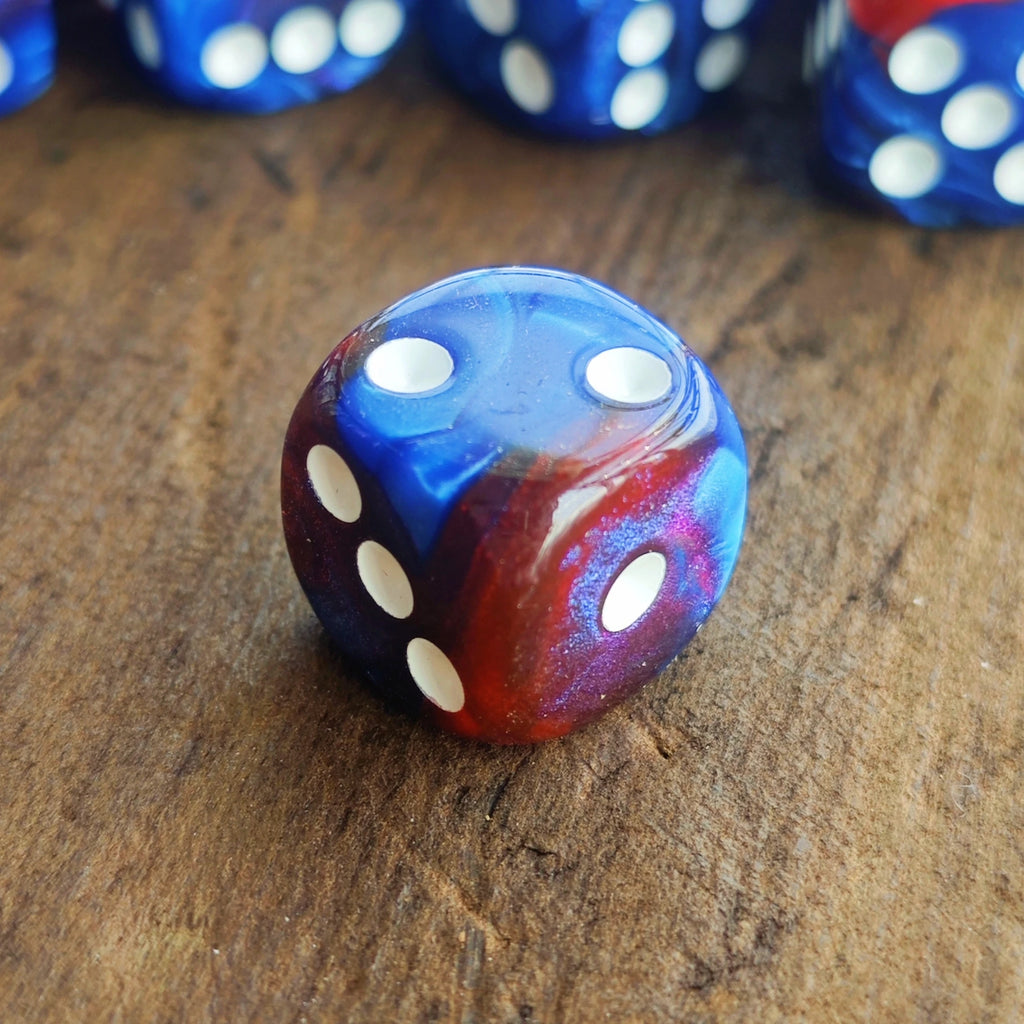 16MM Blue and Red Shiny Starlit Sky D6 Dice Set Warhammers 40K Dungeons and Dragons Board Game