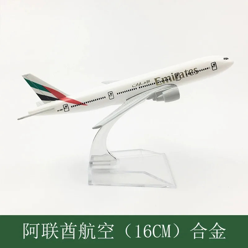 1:400 Diecast Metal Planes United Arab Emirates Airline A340 A380 B777Aircraft Model Planel Airplane Collectible Miniatures Gift