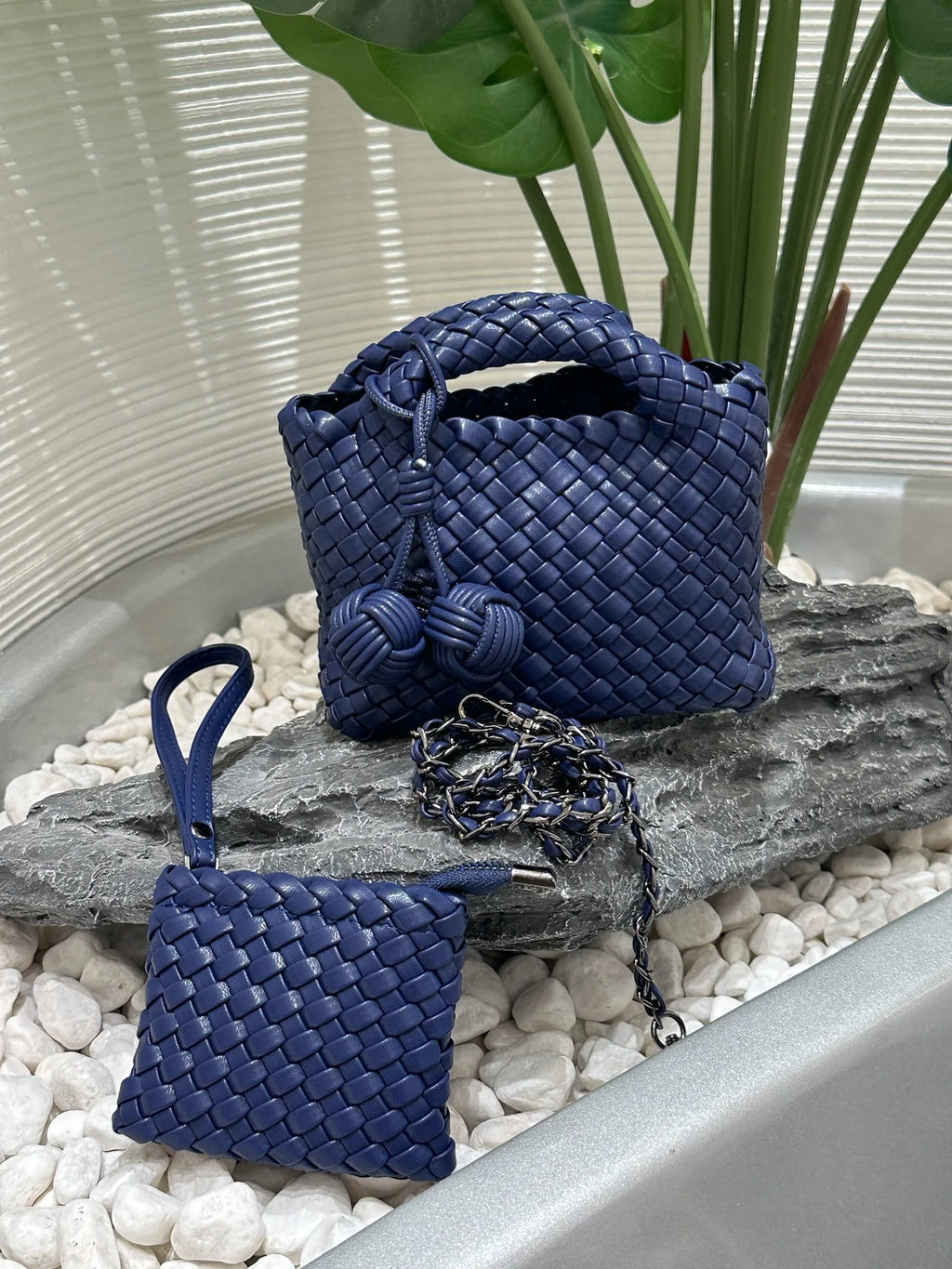 Designer bag Women's handbag Popular small size version PU leather woven bag Fashion style soft handmade bucket bag