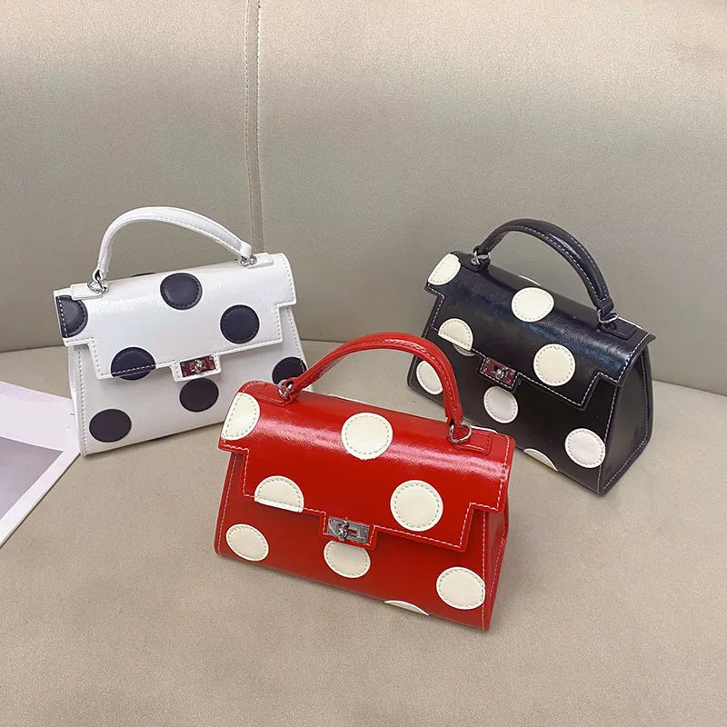 Retro French romantic wave bag simple contrasting color versatile mini lipstick portable messenger bag