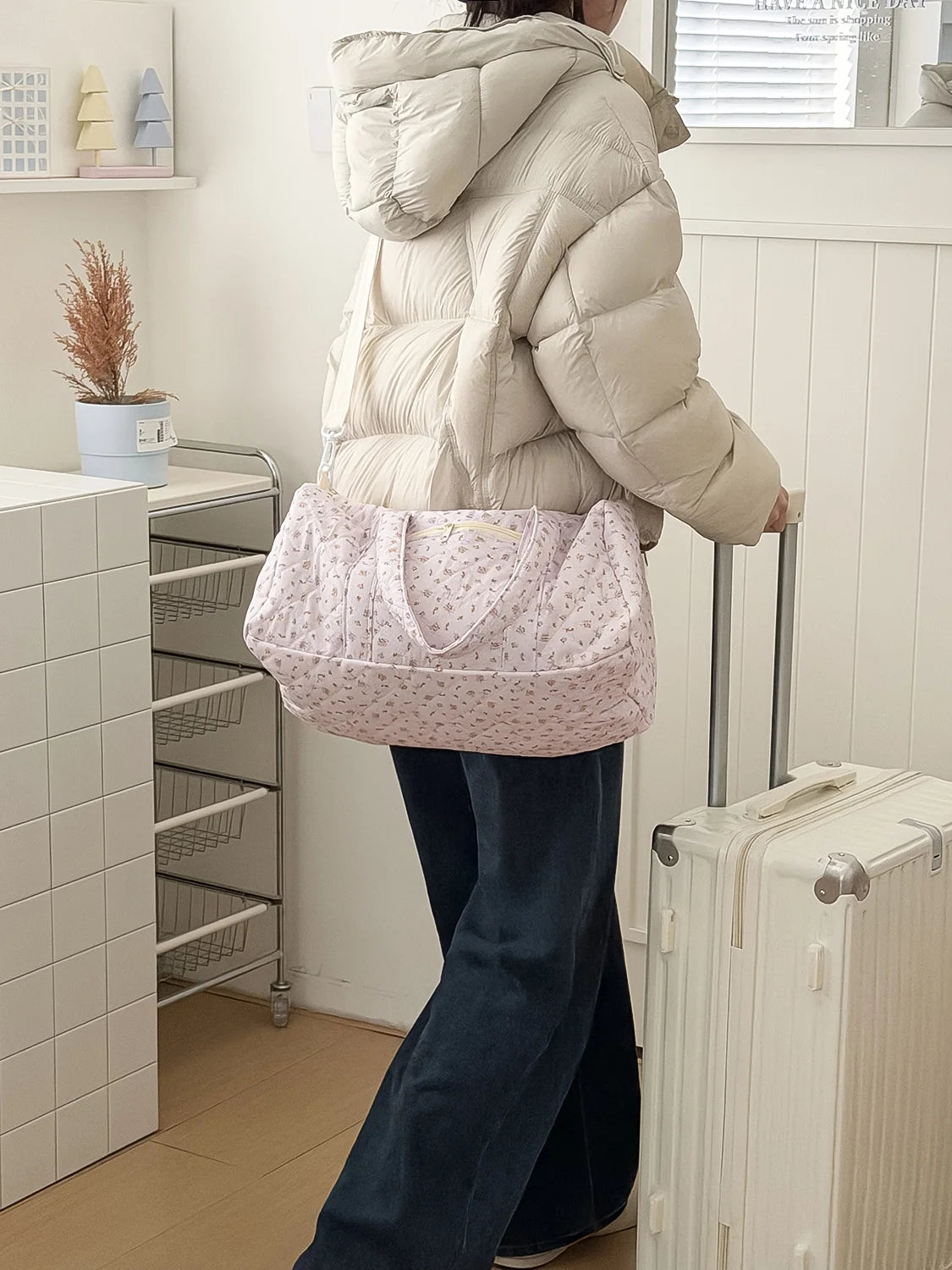 Large-capacity lightweight luggage bag, hand-held crossbody Boston bag, small floral quilted travel bag, ins style
