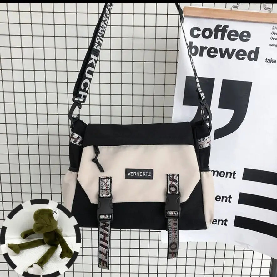 Men's Messenger Bag Japanese Fashion Large Capacity Handbags Shoulder Bag Casual Student Canvas Bag Nylon Tooling Crossbody Bags