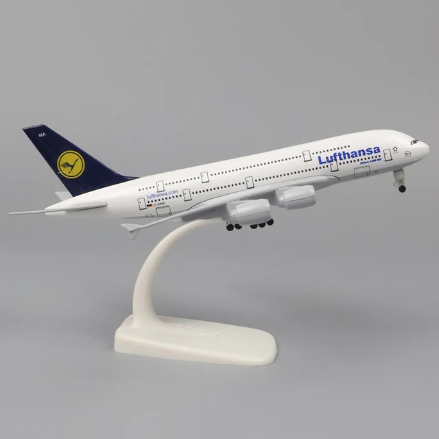 20cm A330 Beluga Xl Model Airplanes A380 A350 Md11 Toy Planes Replica Alloy Material W Wheels Landing Gears Children Toys Gift